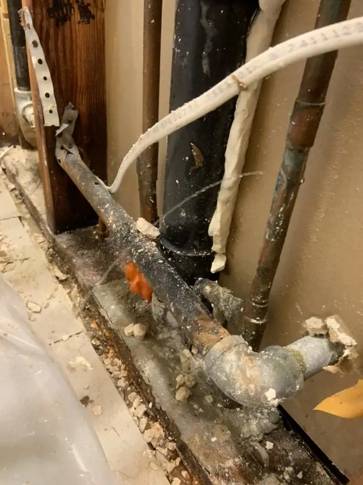 hole water leak